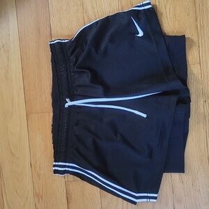 Nike Dri Fit Basketball shorts XS